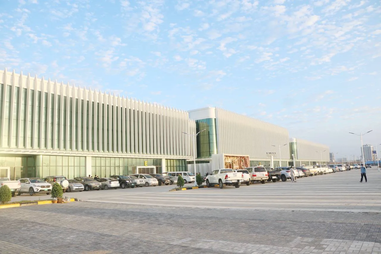 Centre international de Congrès et d’Expositions Chroy Changvar (OCIC Convention Center)